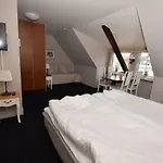 Danhostel *